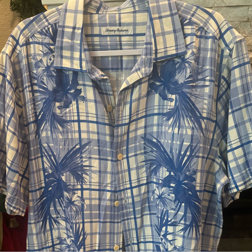 Tommy Bahama Men's Short Sleeve Blue Plaid Shirt